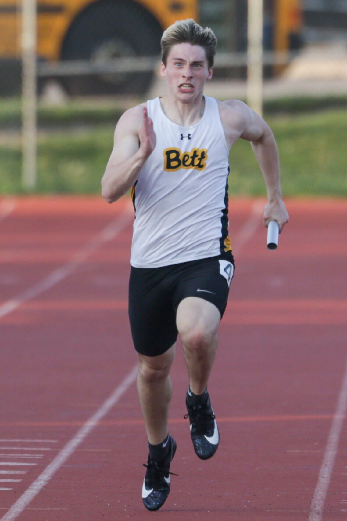 051222-qc-spt-district track-74.jpg